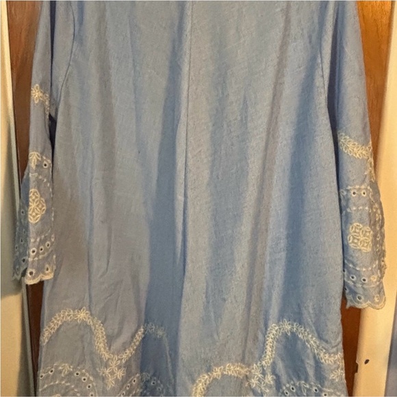 Light Blue Embroidered Kimono - Picture 2 of 4